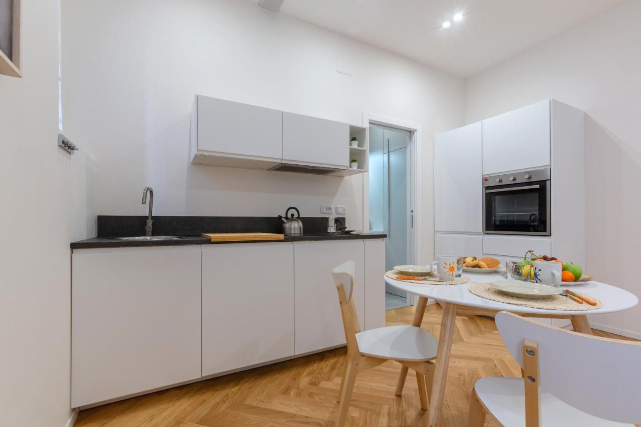 Bologna Piazza Del Nettuno Apartment Bagian luar foto