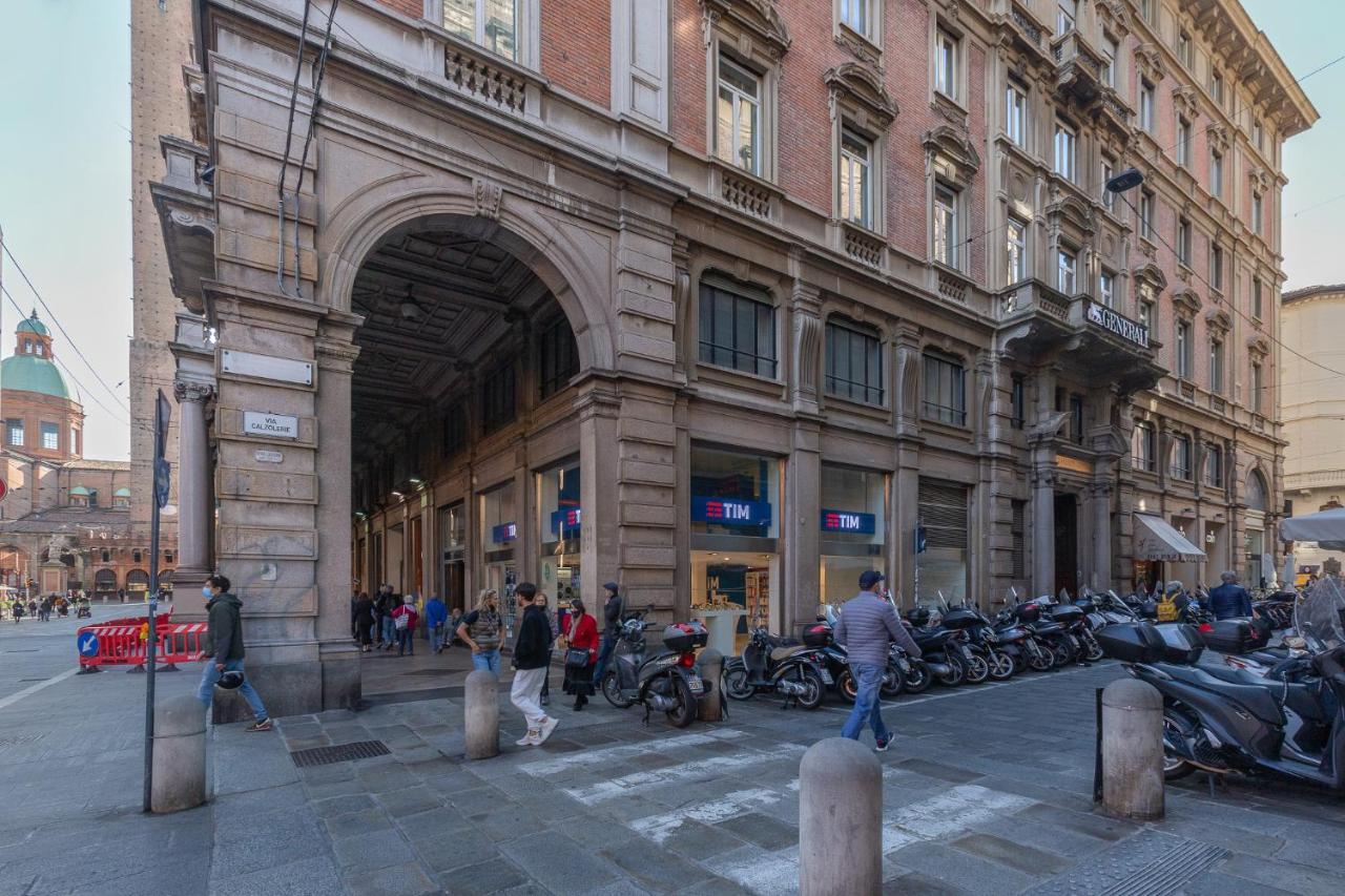 Bologna Piazza Del Nettuno Apartment Bagian luar foto