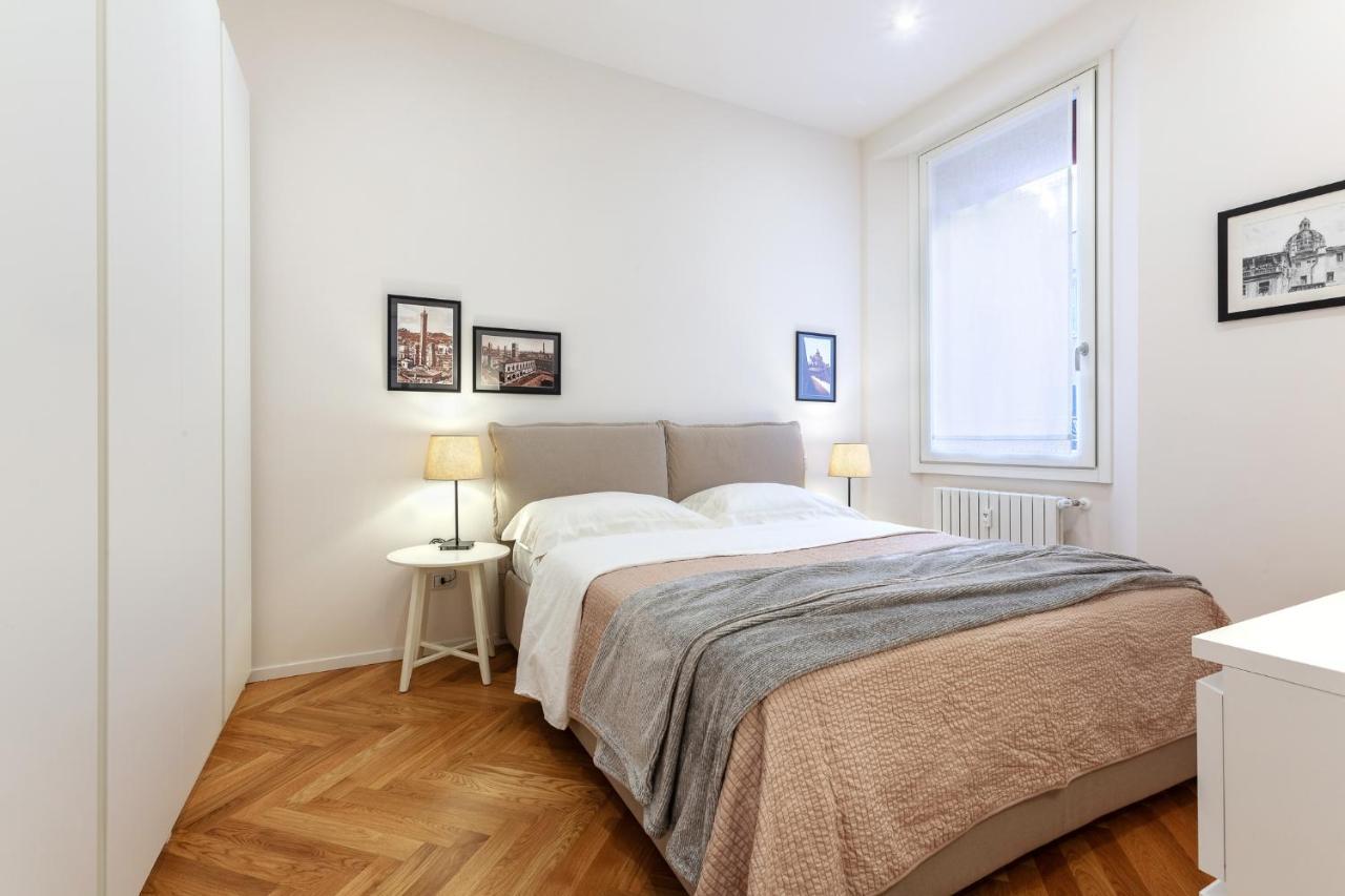 Bologna Piazza Del Nettuno Apartment Bagian luar foto