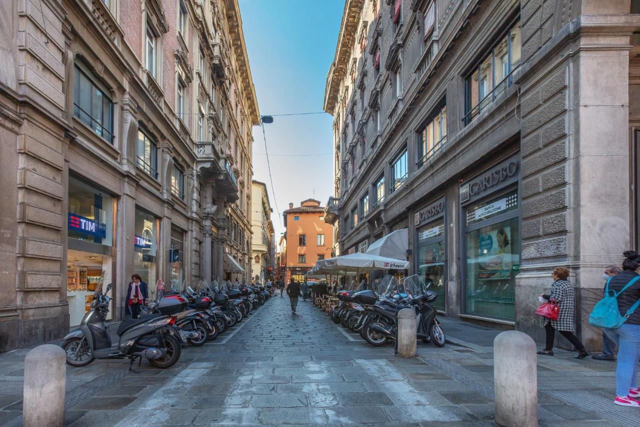 Bologna Piazza Del Nettuno Apartment Bagian luar foto