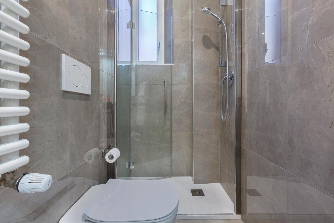 Bologna Piazza Del Nettuno Apartment Bagian luar foto